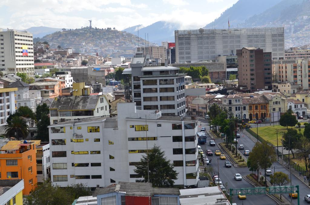 Hotel Tambo Real Quito Extérieur photo