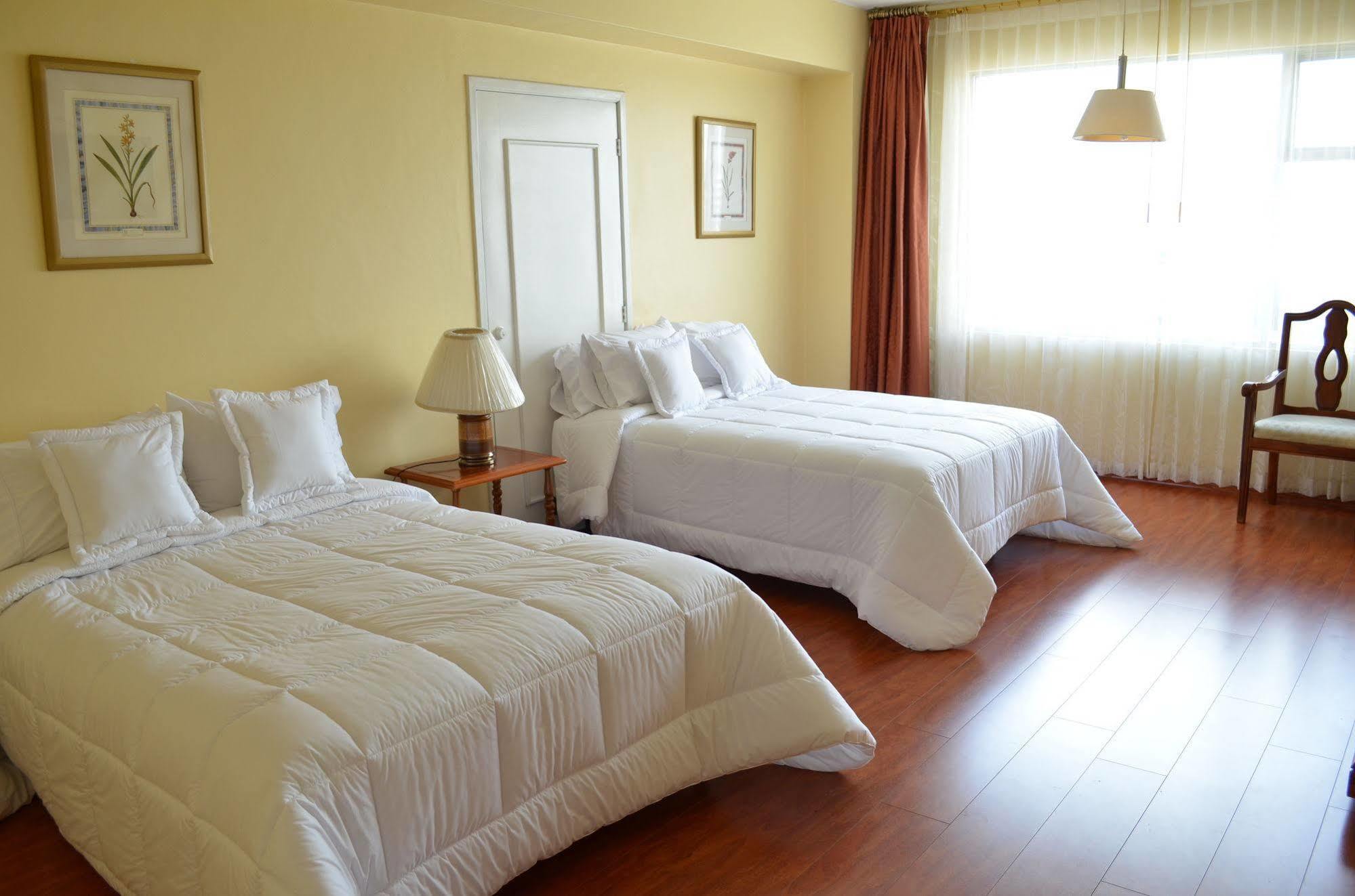 Hotel Tambo Real Quito Extérieur photo