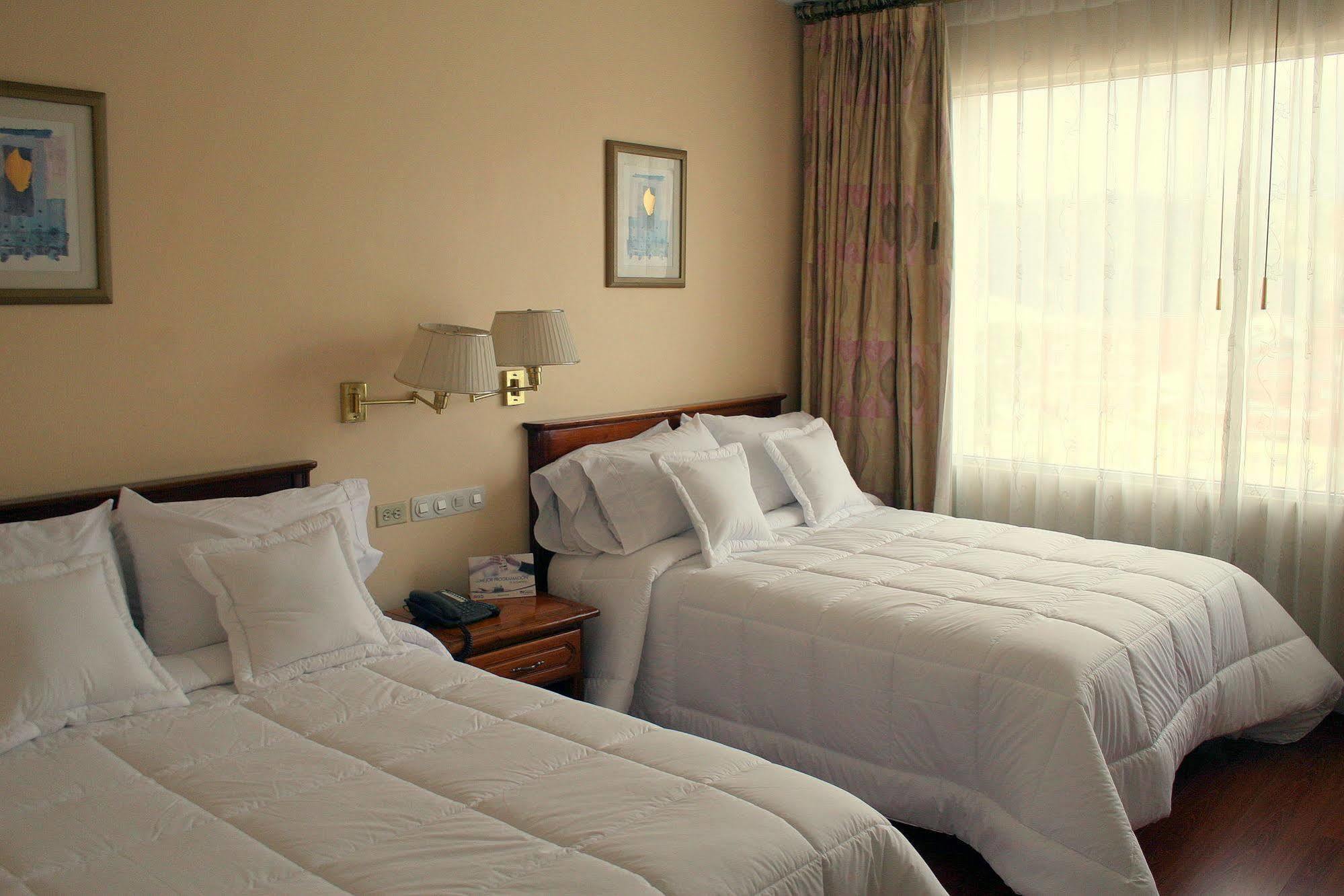 Hotel Tambo Real Quito Extérieur photo