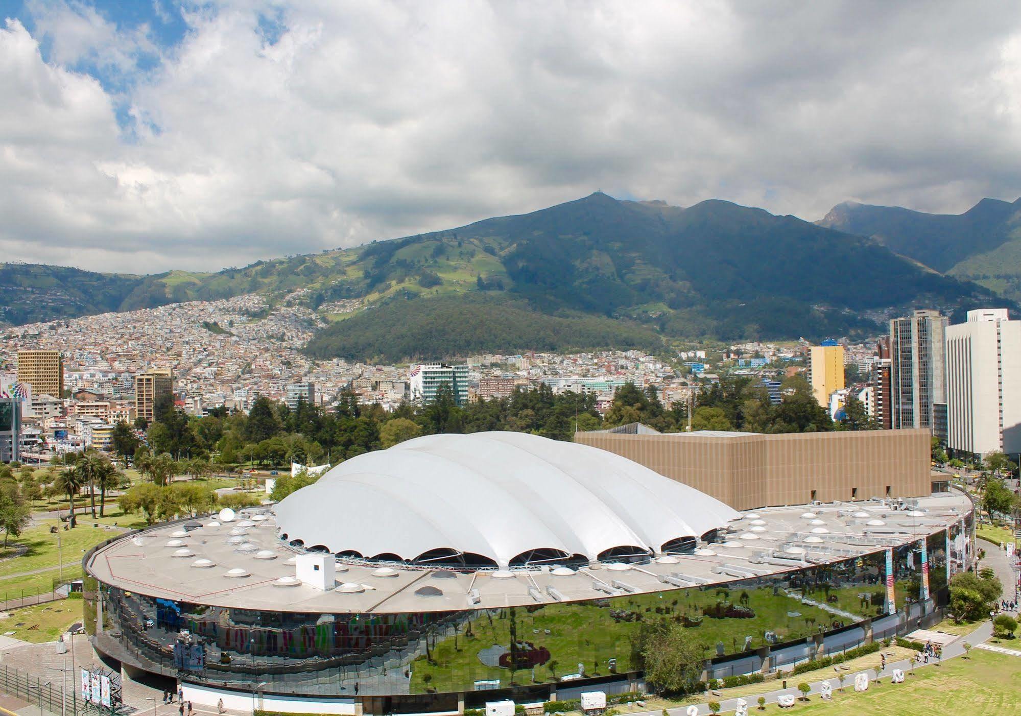 Hotel Tambo Real Quito Extérieur photo
